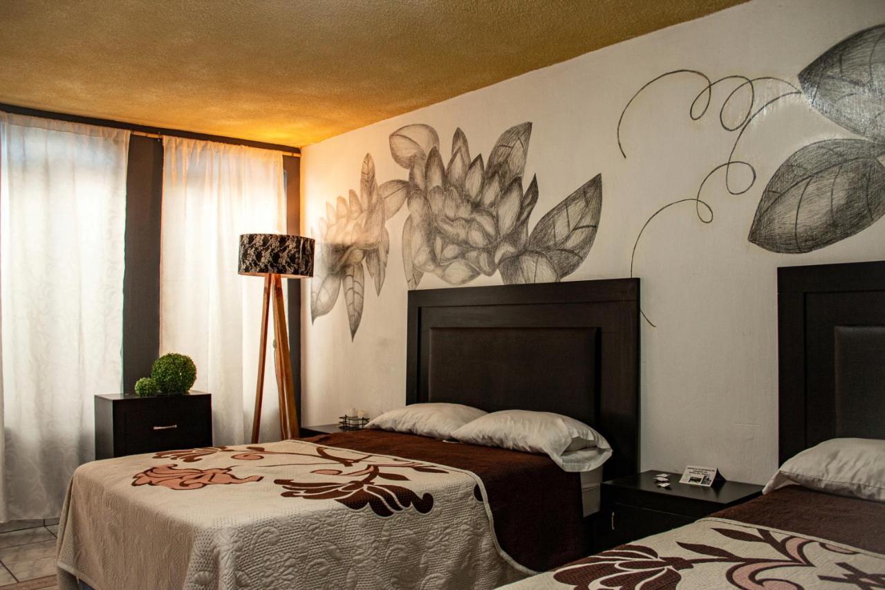 Hotel Boutique Charlotte Arandas Bagian luar foto