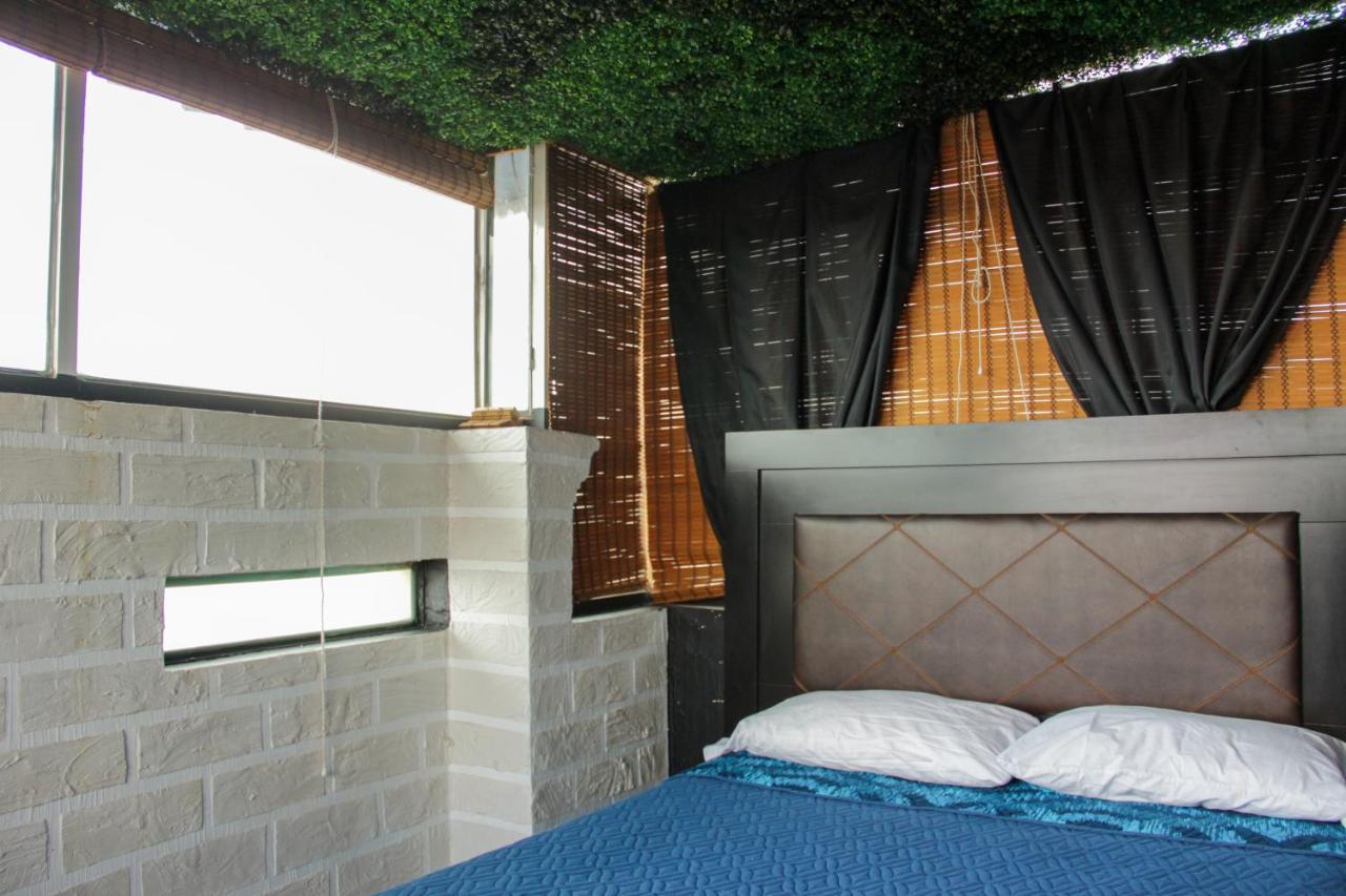 Hotel Boutique Charlotte Arandas Bagian luar foto