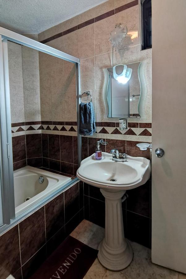 Hotel Boutique Charlotte Arandas Bagian luar foto