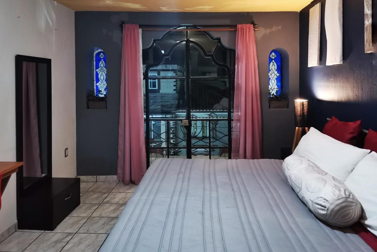 Hotel Boutique Charlotte Arandas Bagian luar foto