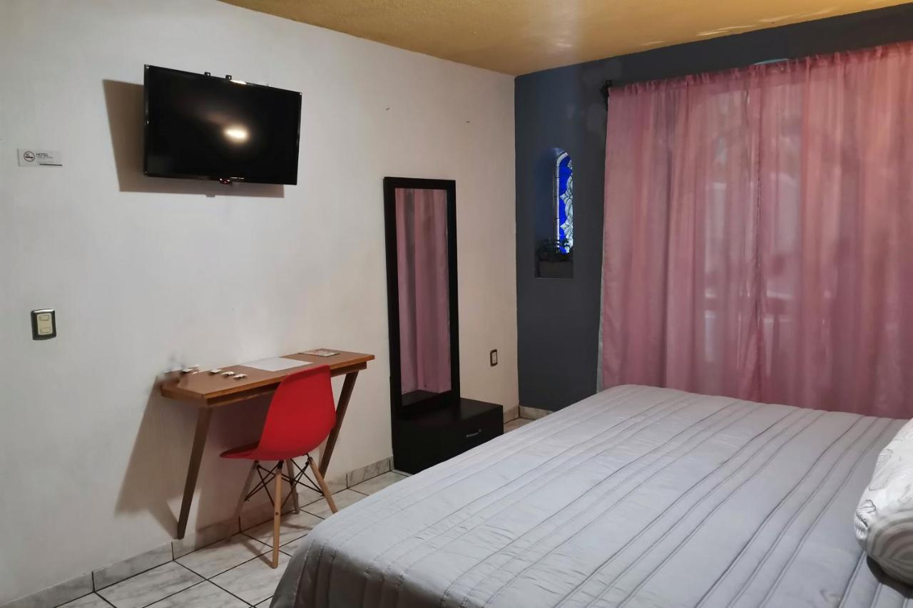 Hotel Boutique Charlotte Arandas Bagian luar foto