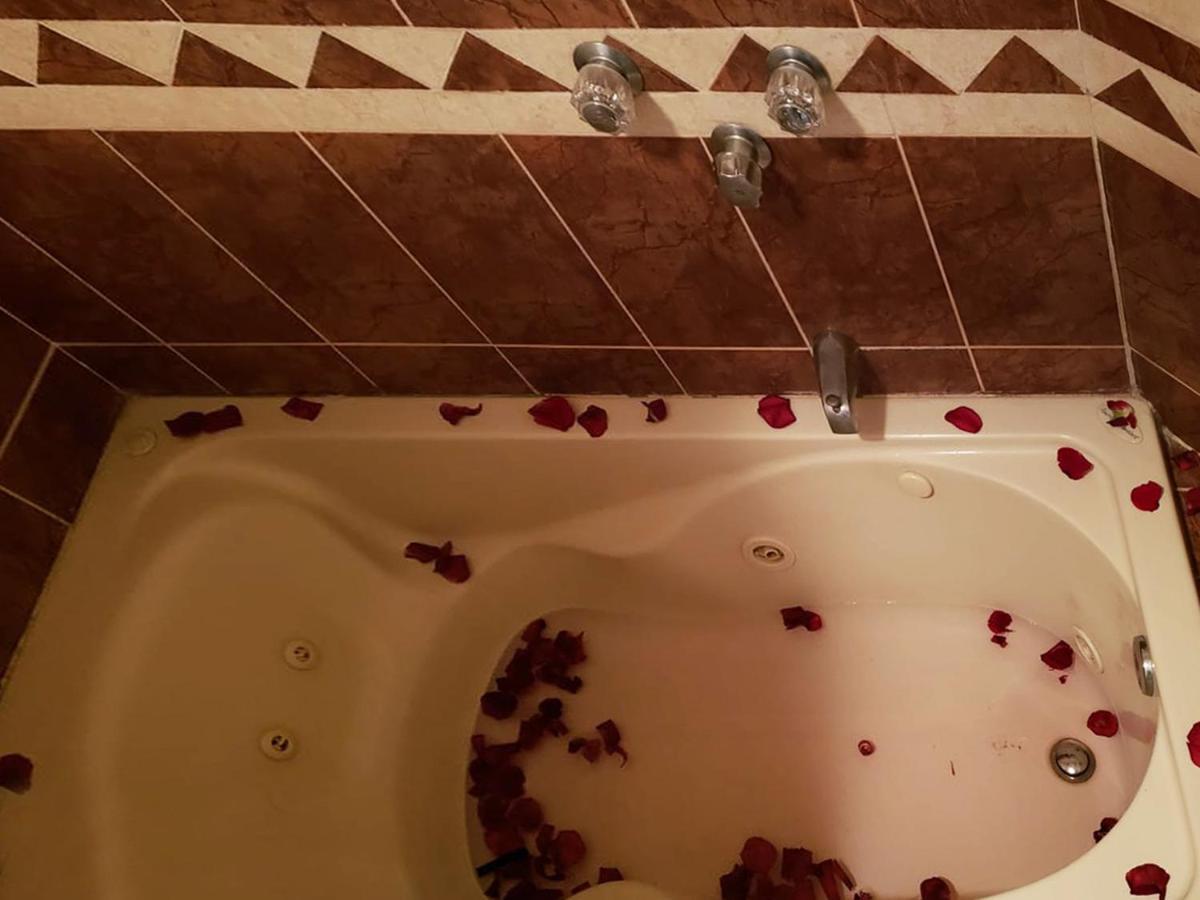 Hotel Boutique Charlotte Arandas Bagian luar foto