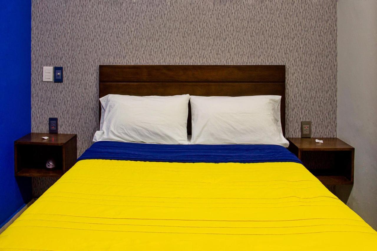 Hotel Boutique Charlotte Arandas Bagian luar foto