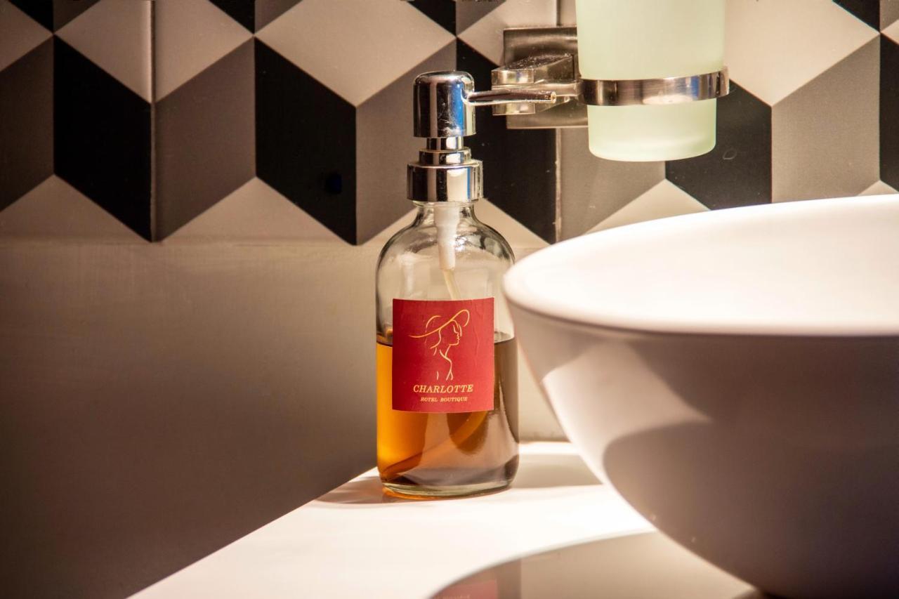 Hotel Boutique Charlotte Arandas Bagian luar foto