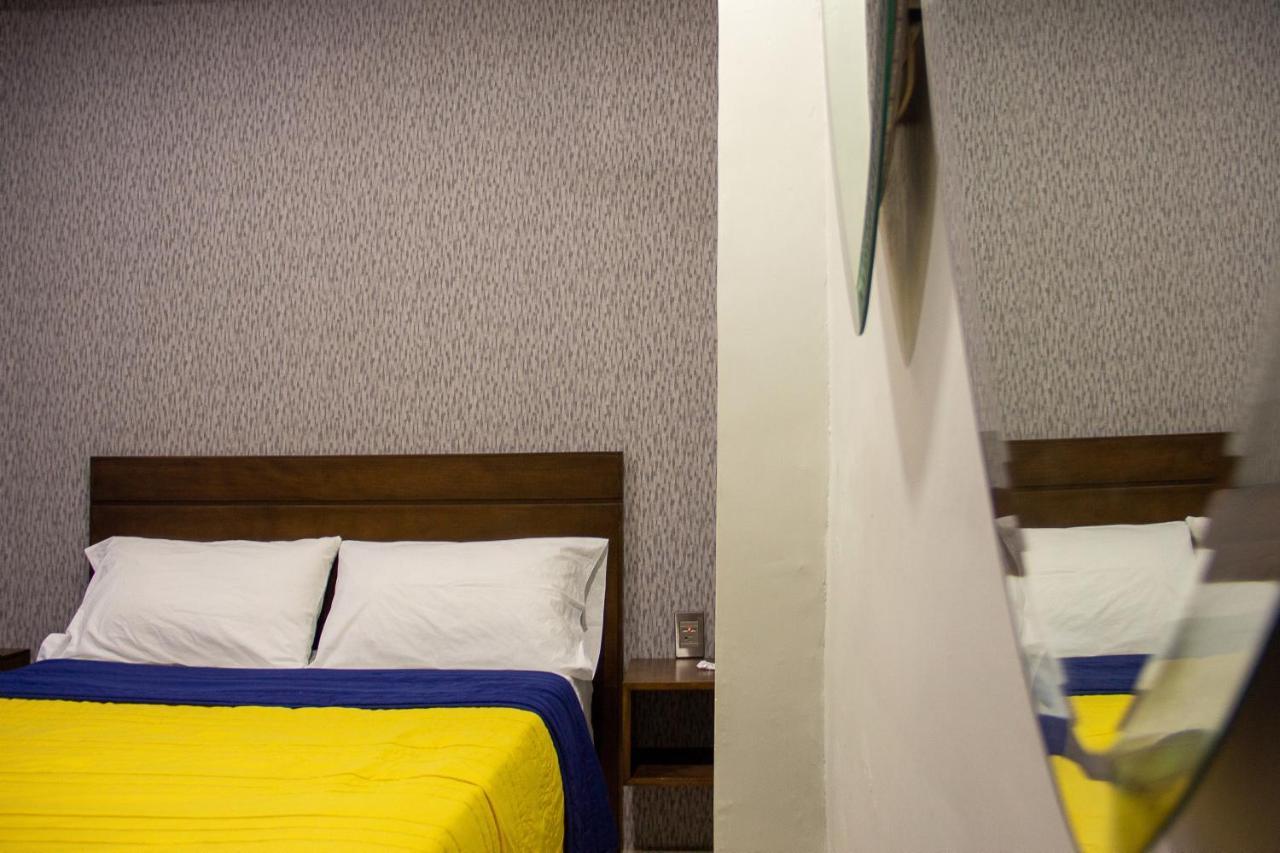 Hotel Boutique Charlotte Arandas Bagian luar foto